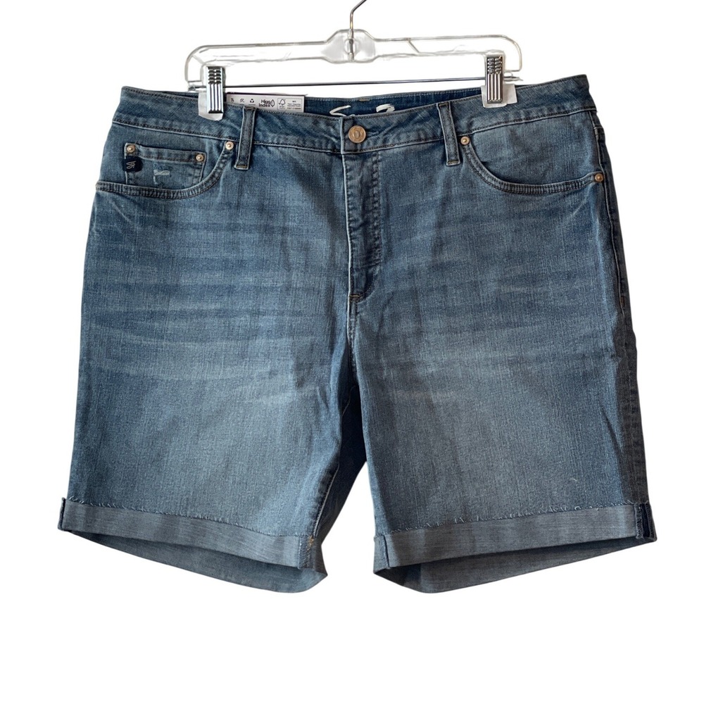 Seven7 Bermuda Jean Shorts Women's 16 Blue Mid Rise Relaxed Fit Cuffed Denim New